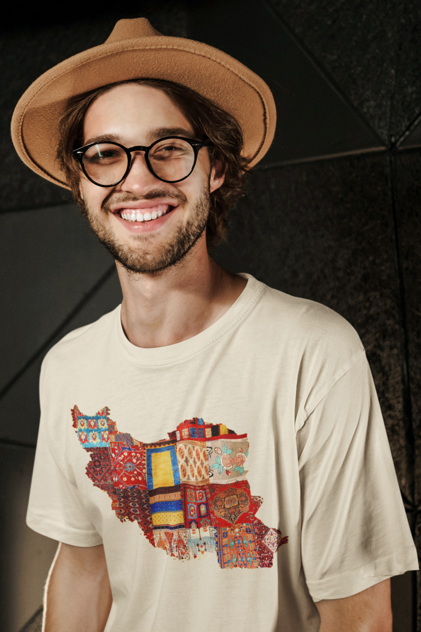 Iran Map with Rug Patterns T-shirt - Veesheh