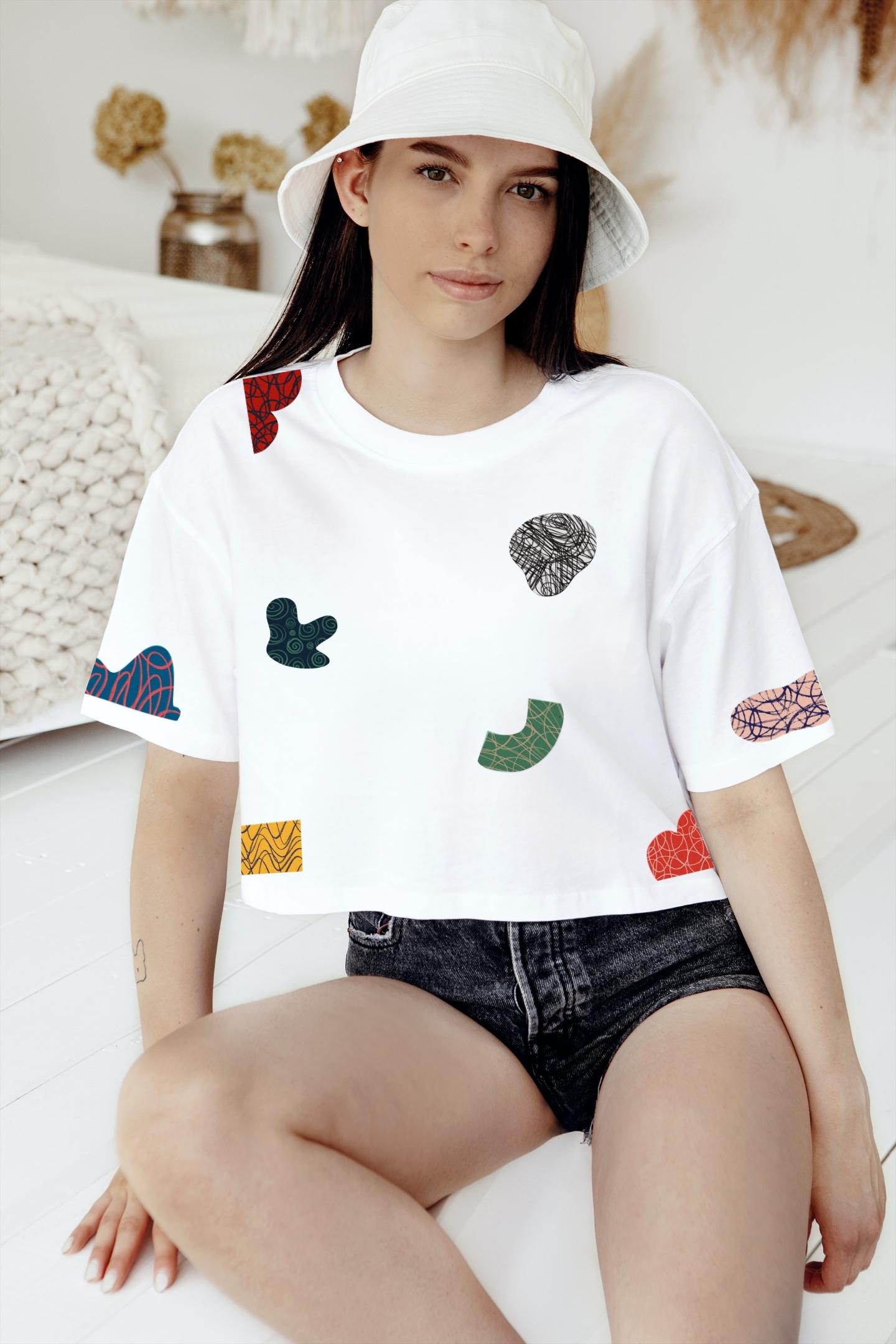 Scribble Art Women Boxy T-shirt - White, XL
