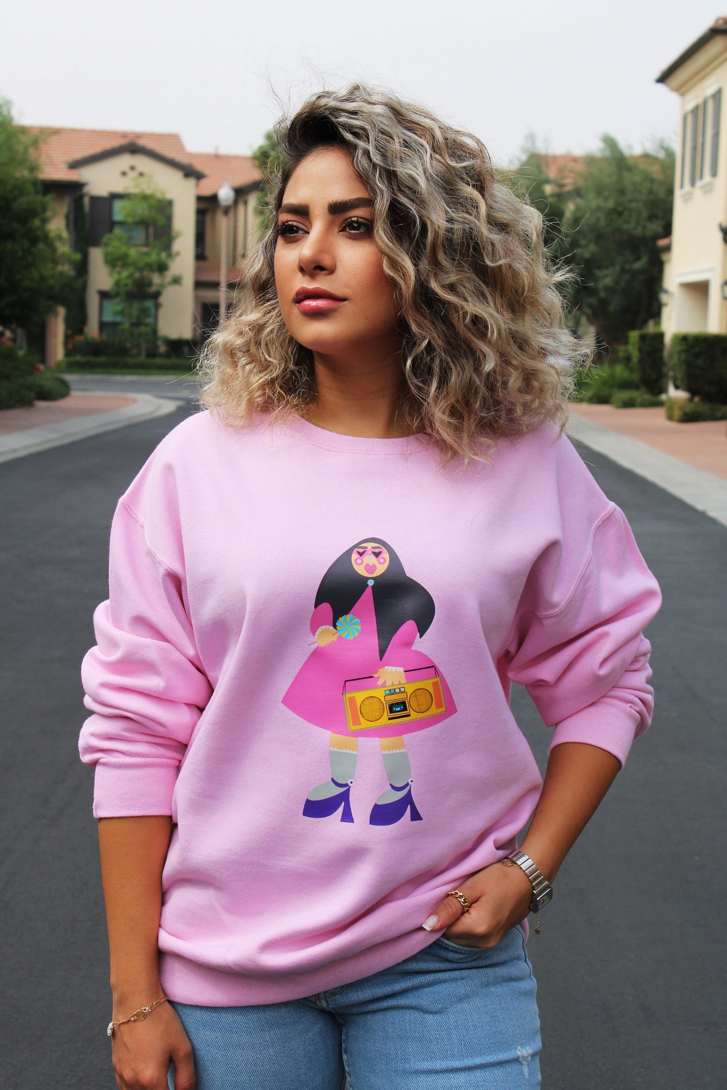 Unisex fleece sweatshirt featuring Qajar princess Persian art – Veesheh