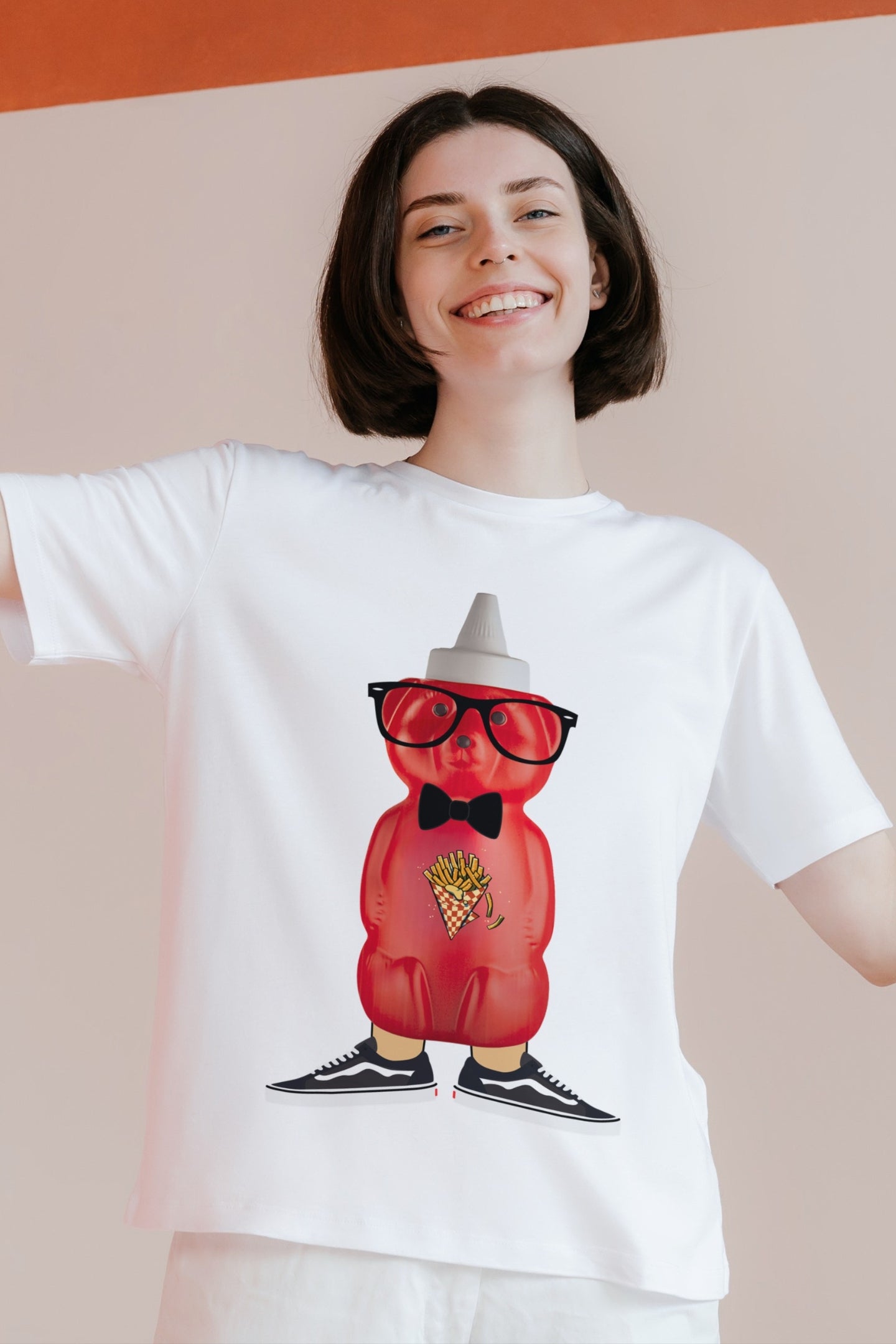 Unisex soft cotton T-shirt with Persian Ketchup Khersi humorous design – Veesheh