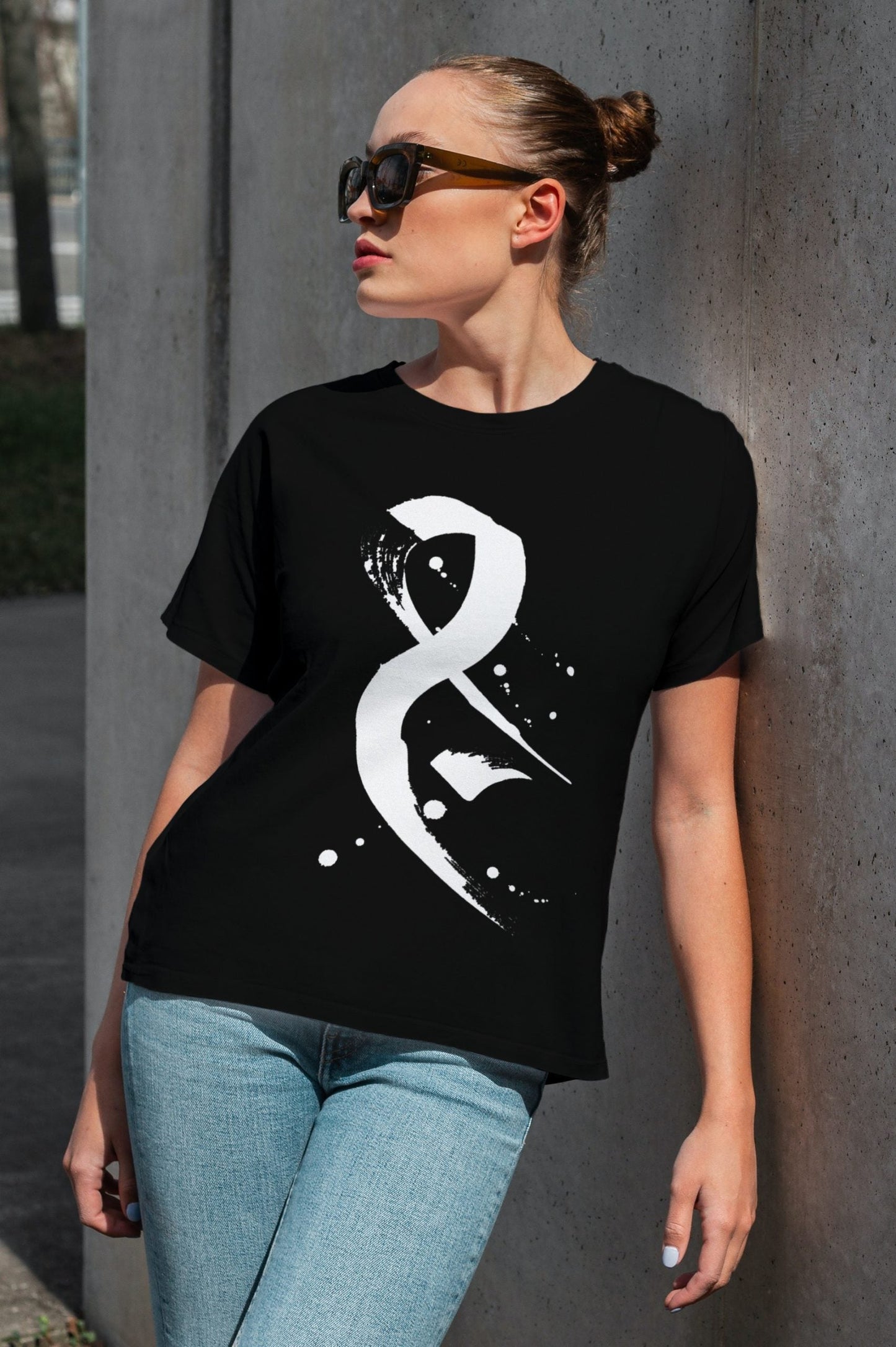 Jim Calligraphy T-shirt - Veesheh
