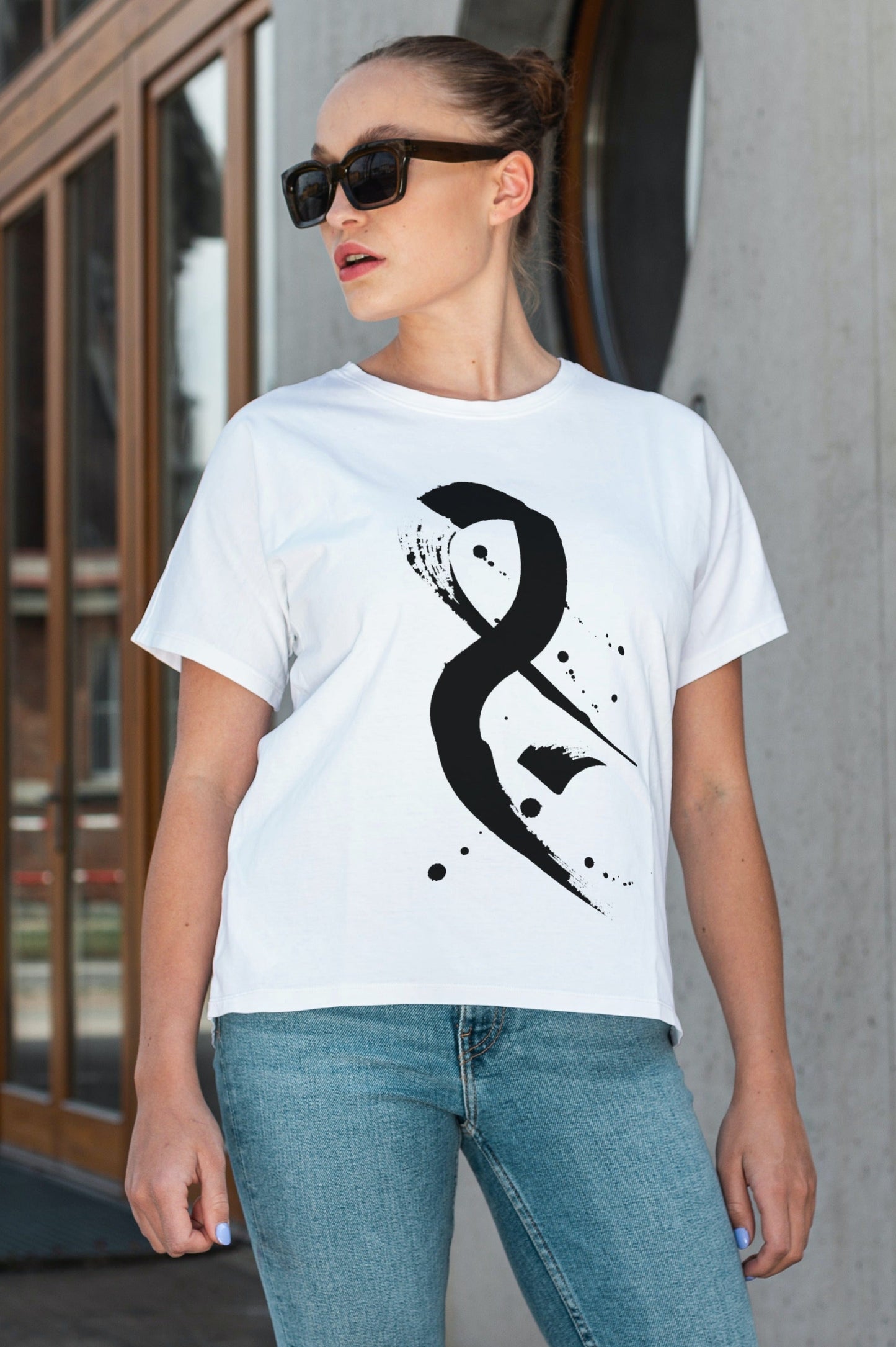Jim Calligraphy T-shirt - Veesheh