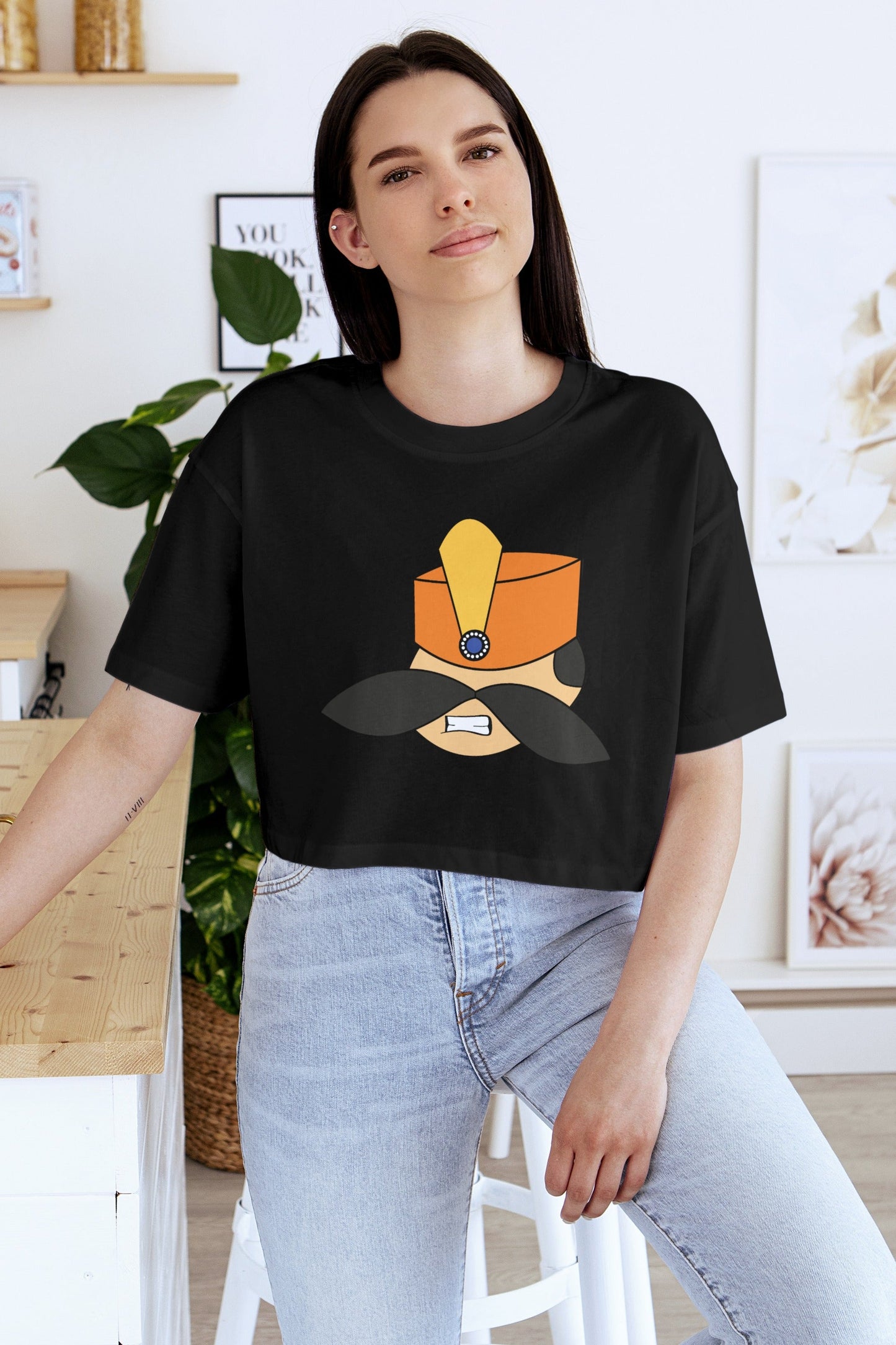King Naser Persian Design T-shirt - Veesheh