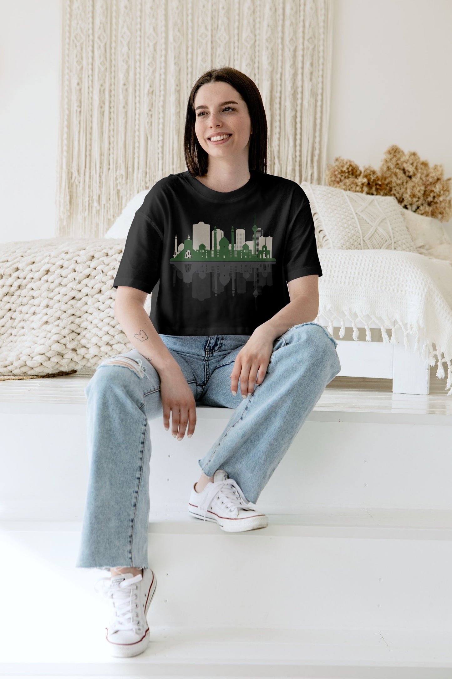 Tehran skyline cityscape print on ring-spun cotton tee – Veesheh